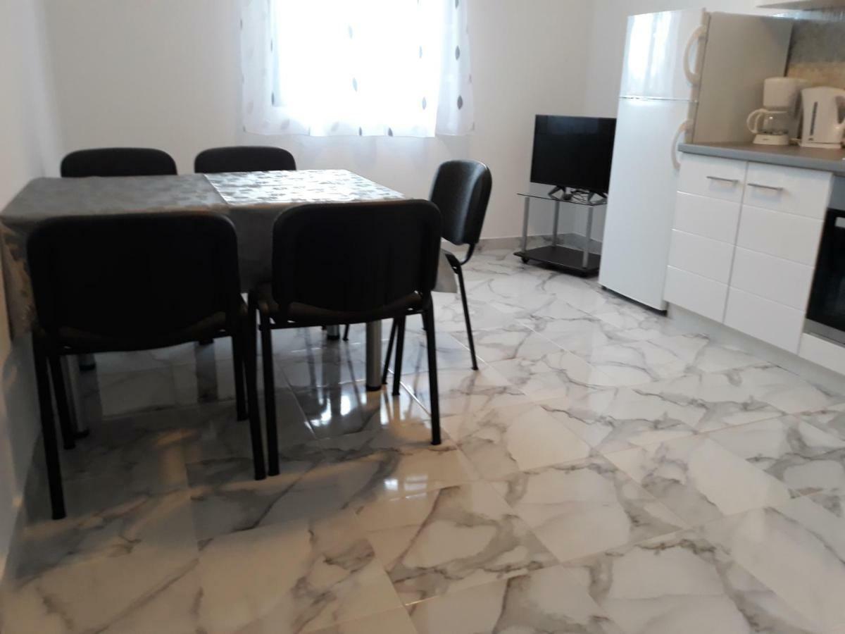 Jelicic Appartamento Biograd Na Moru