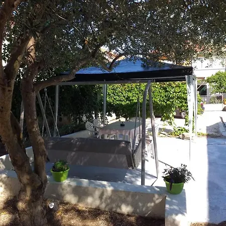 Apartments Jelicic Biograd Na Moru Esterno foto