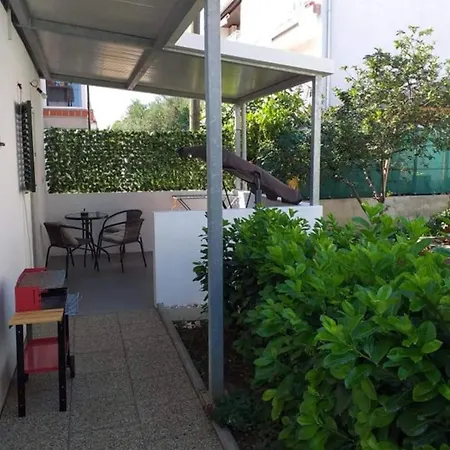 Apartments Jelicic Biograd Na Moru Exterior photo