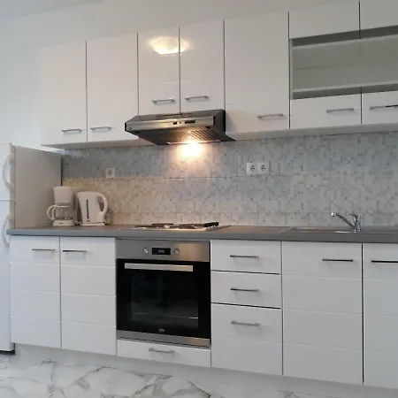 Apartments Jelicic Biograd Na Moru Esterno foto